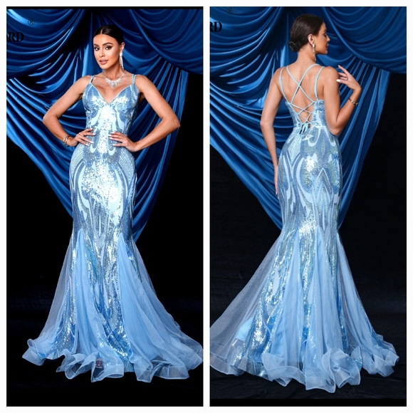 Blue, Graphic,  V Neck, Sleeveless,  Case Up Back, Sequined Mermaid Gown - Picture 3 of 16